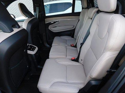 New 2026 Volvo XC90 T8 Ultra w/ Protection Package Premier AWD/4WD image 14