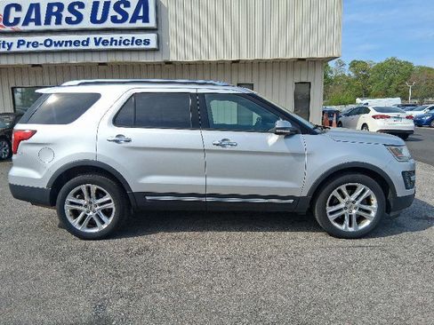 Used 2016 Ford Explorer Limited image 10