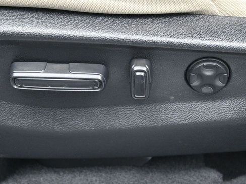 Used 2019 Honda CR-V EX image 10