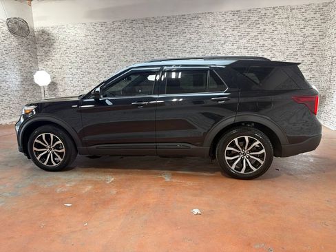 Used 2022 Ford Explorer ST-Line AWD/4WD image 4