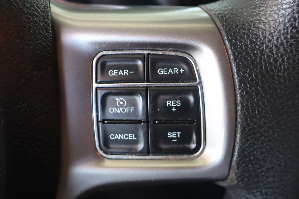 Used 2021 RAM 1500 Classic SLT AWD/4WD image 19