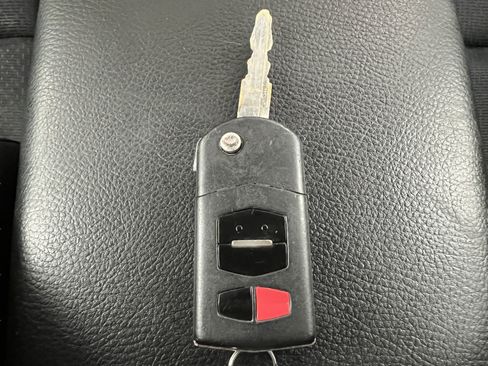 Used 2010 MAZDA MAZDA3 i Touring FWD image 32