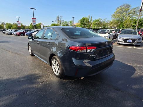 Used 2025 Toyota Corolla LE FWD image 5
