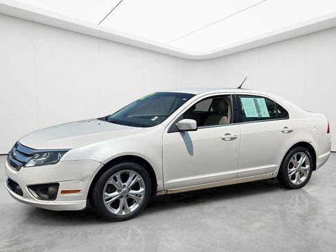 Used 2012 Ford Fusion SE FWD image 3