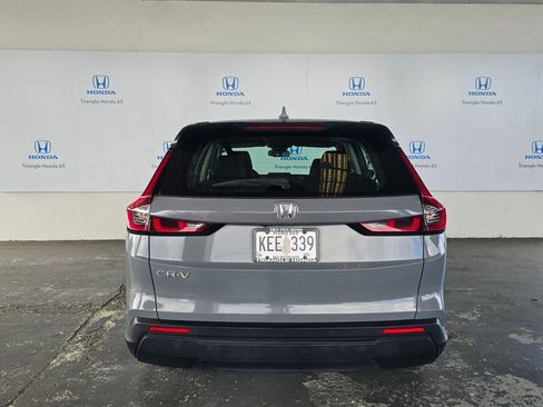 Used 2023 Honda CR-V LX image 5