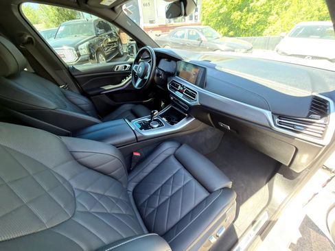 Used 2023 BMW X5 sDrive40i w/ M Sport Package RWD image 8