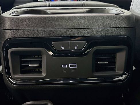 New 2026 GMC Sierra 1500 AT4 w/ AT4 Premium Package AWD/4WD image 26
