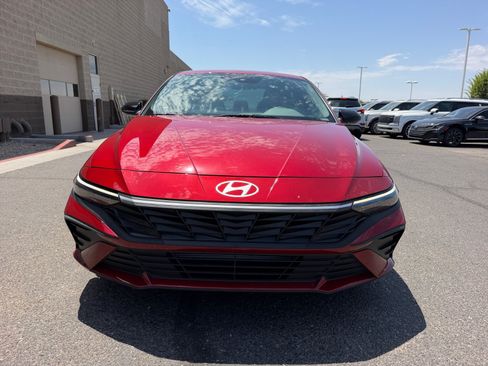 Certified 2025 Hyundai Elantra Sport FWD image 24