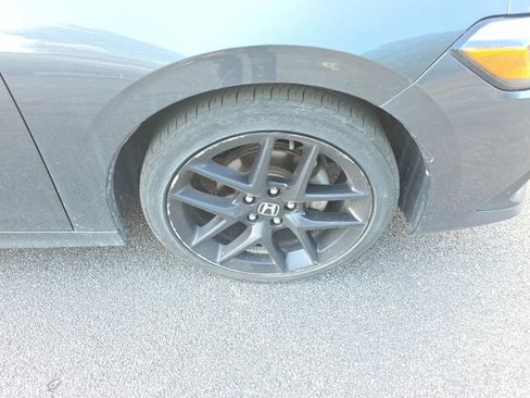 Used 2023 Honda Civic Sport image 9