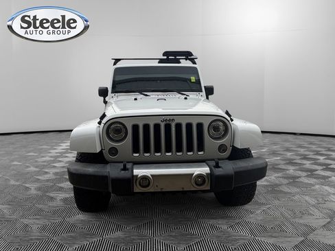 Used 2018 Jeep Wrangler Unlimited Sahara w/ Connectivity Group image 8