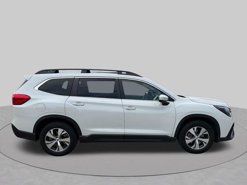 Used 2024 Subaru Ascent Premium AWD/4WD image 2