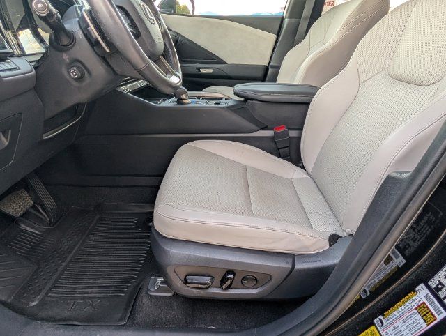 Used 2025 Lexus TX 350 AWD w/ Technology Package image 21
