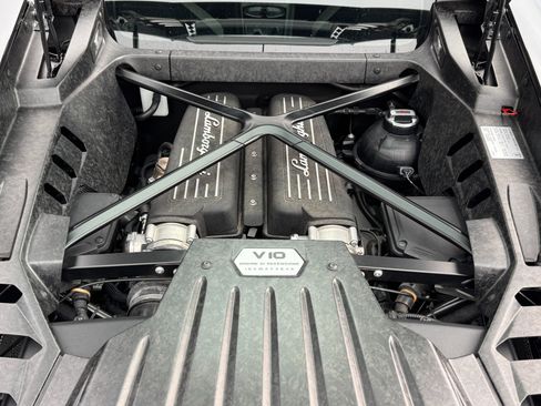 Used 2016 Lamborghini Huracan LP 610-4 image 55