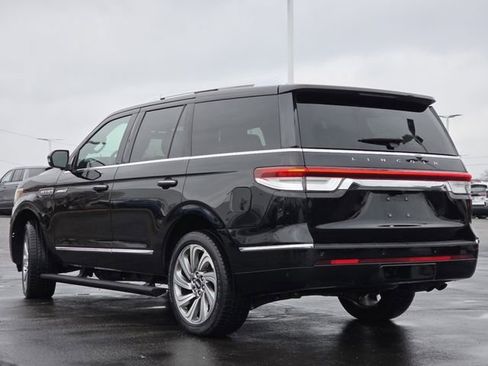 Used 2024 Lincoln Navigator Premiere image 28