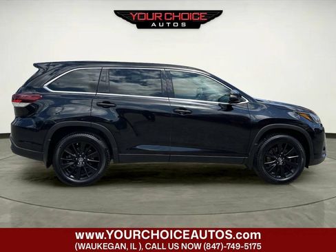 Used 2019 Toyota Highlander SE AWD/4WD image 6
