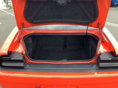 Used 2016 Dodge Challenger R/T Scat Pack RWD image 19