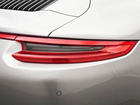 Used 2017 Porsche 911 Carrera S image 22