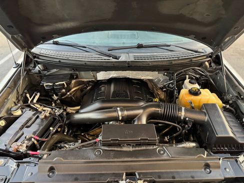 Used 2011 Ford F150 XLT w/ Off-Road Pkg image 14