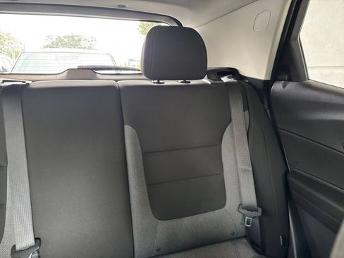 Used 2025 Chevrolet TrailBlazer LT FWD image 37