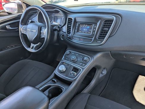 Used 2016 Chrysler 200 LX image 31