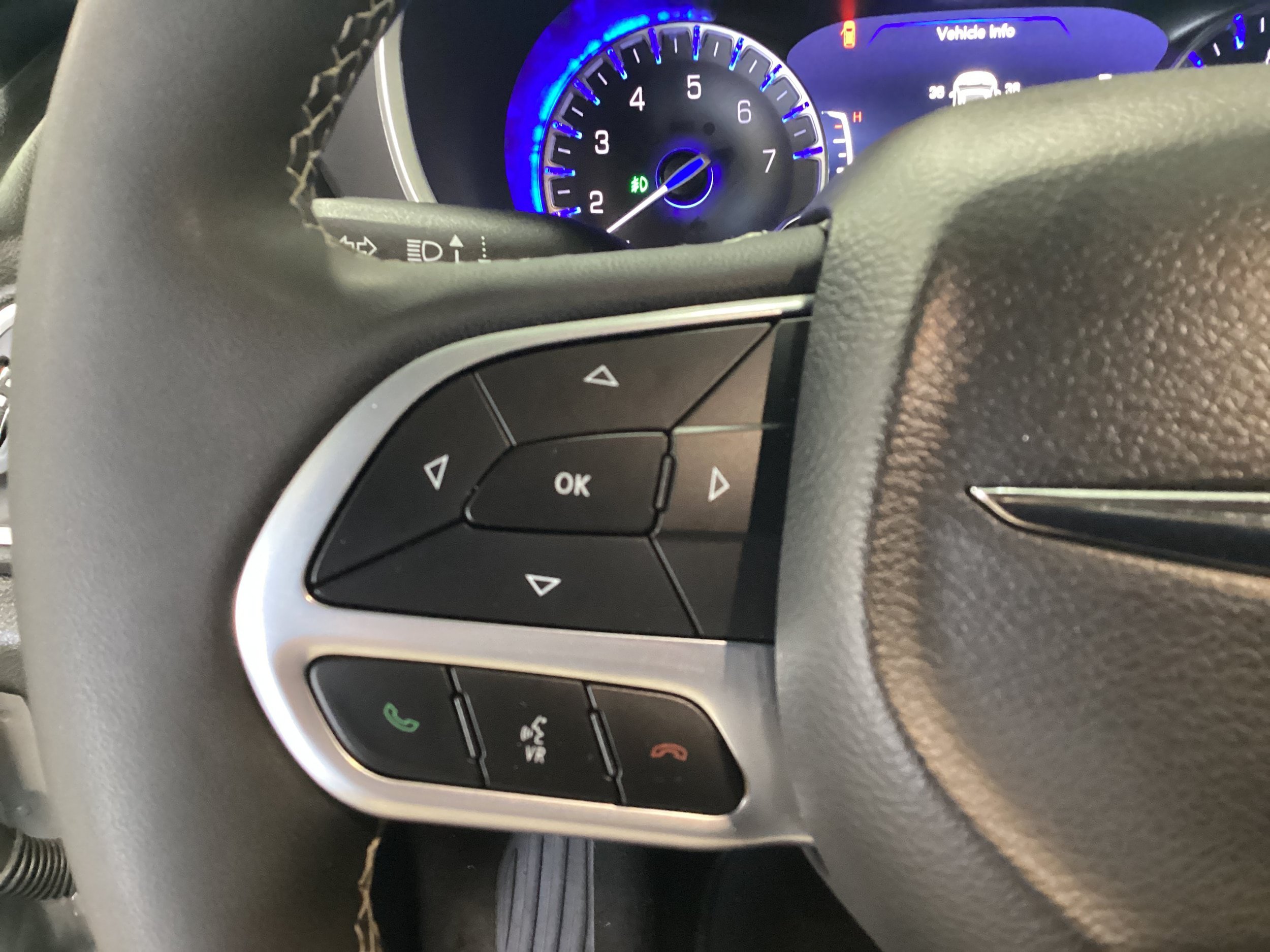 Used 2026 Chrysler Pacifica Select FWD image 22