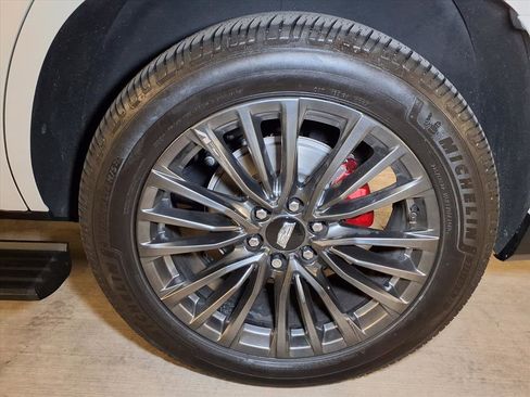 Certified 2023 Cadillac Escalade V image 22