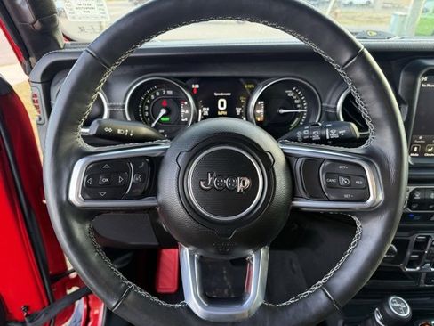 Used 2023 Jeep Wrangler Unlimited Sahara w/ Cold Weather Group image 16