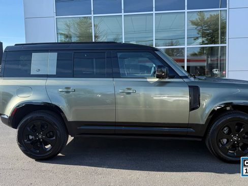 Used 2023 Land Rover Defender 110 X-Dynamic SE AWD/4WD image 1