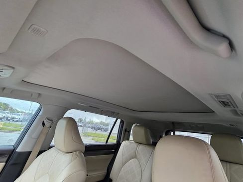 Used 2022 Toyota Highlander Platinum FWD image 8
