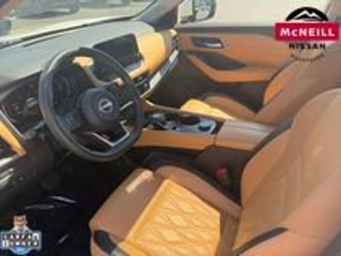 Used 2023 Nissan Rogue Platinum AWD/4WD image 27