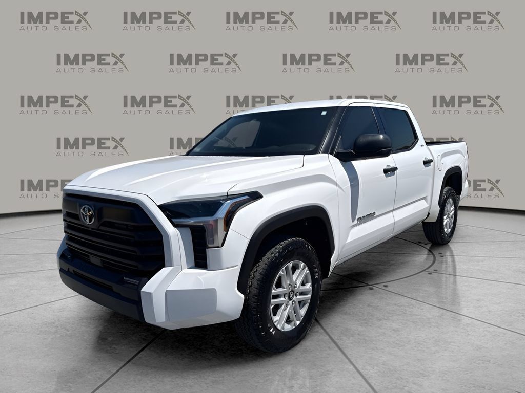 Used 2025 Toyota Tundra SR5 AWD/4WD image 1