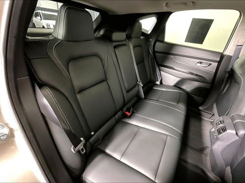 Certified 2025 Nissan Murano SL AWD/4WD image 37