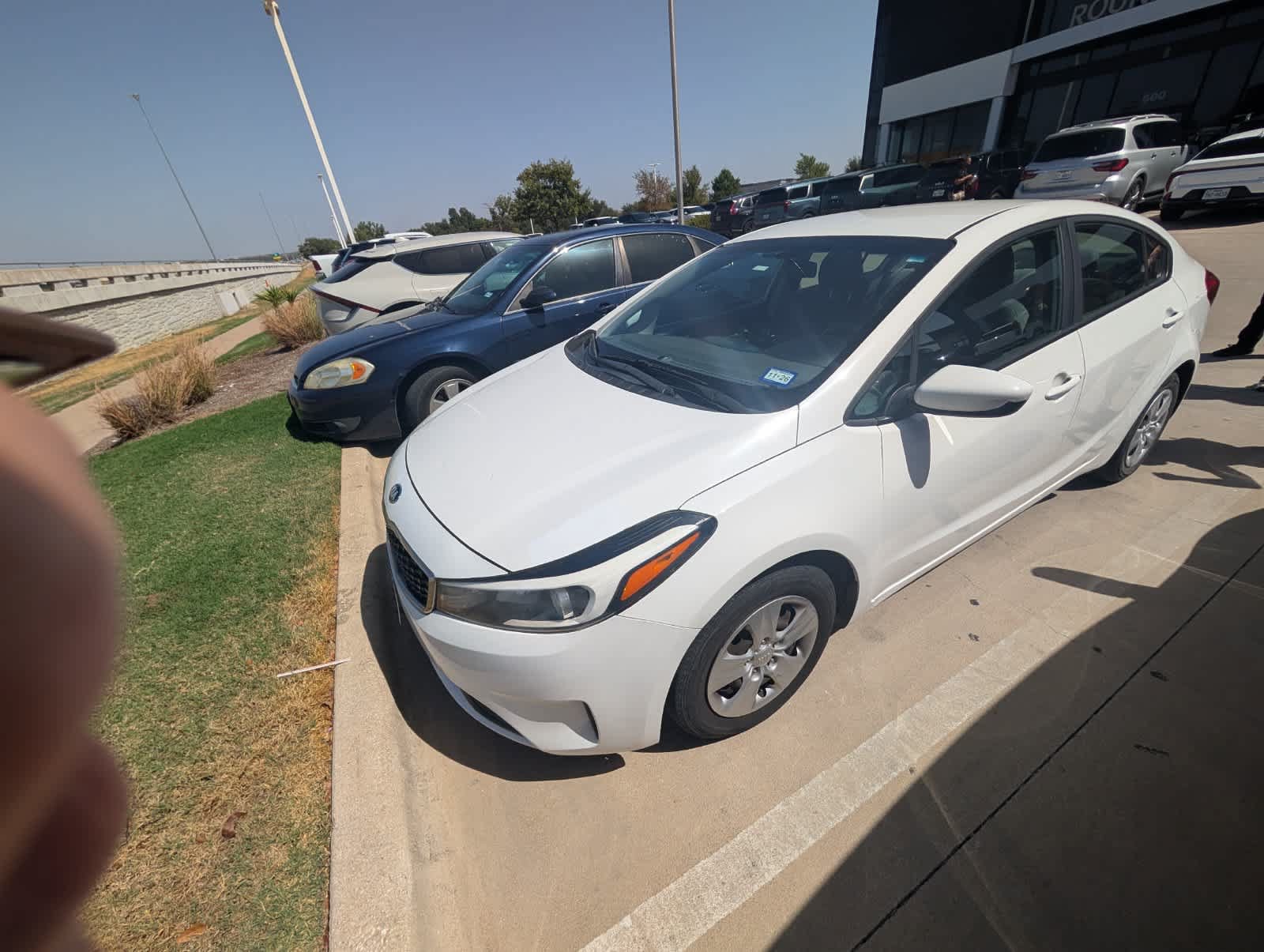 Used 2017 Kia Forte LX FWD image 1