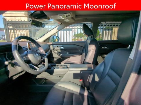 Used 2021 Nissan Rogue SV w/ Premium Package AWD/4WD image 6
