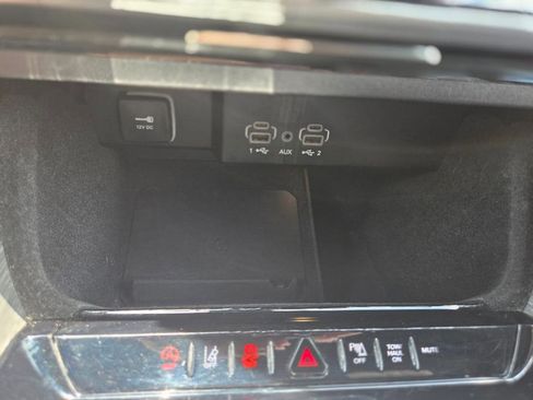 Used 2024 Jeep Wagoneer Series II w/ Flexible Seating Group RWD image 26