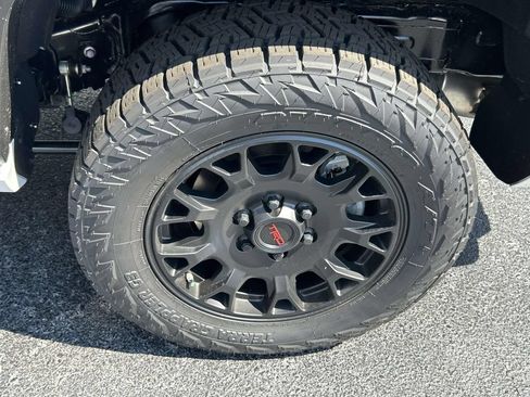 New 2026 Toyota 4Runner SR5 RWD image 10
