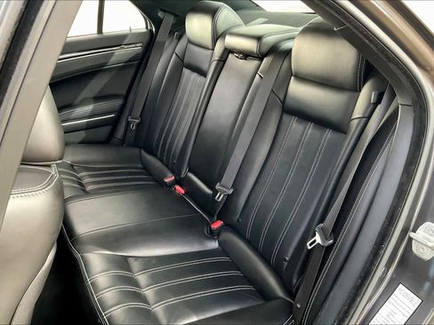 Used 2023 Chrysler 300 S image 20