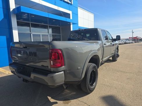 New 2026 RAM 3500 Limited AWD/4WD image 11