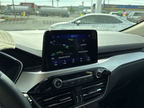 Used 2020 Ford Escape SEL AWD/4WD image 18