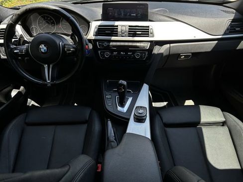 Used 2017 BMW 320i Sedan RWD image 11