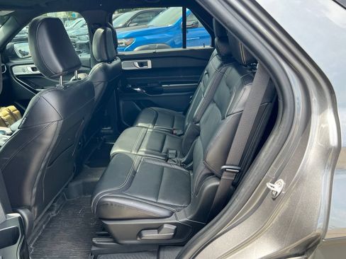 Used 2022 Ford Explorer ST w/ Equipment Group 401A AWD/4WD image 5