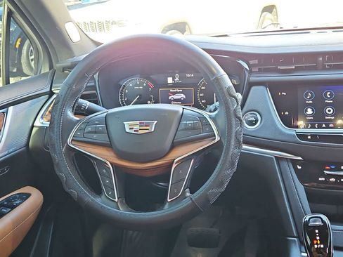 Used 2023 Cadillac XT5 Premium Luxury image 23