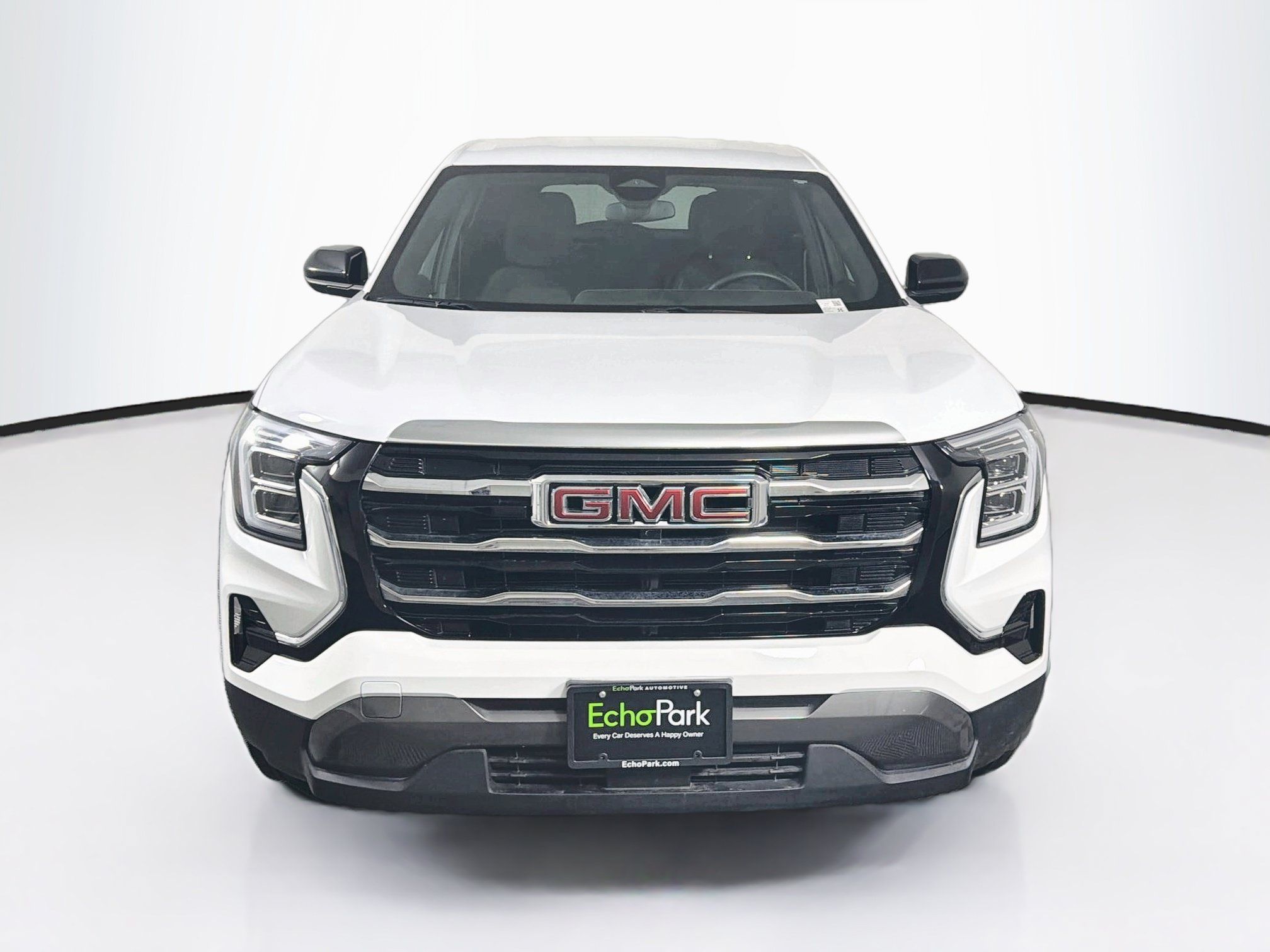 Used 2026 GMC Terrain Elevation FWD image 2