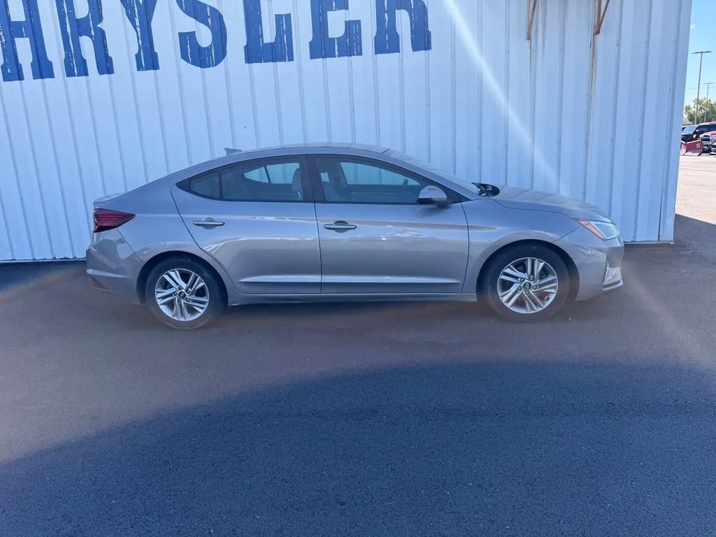 Used 2020 Hyundai Elantra SEL FWD image 9