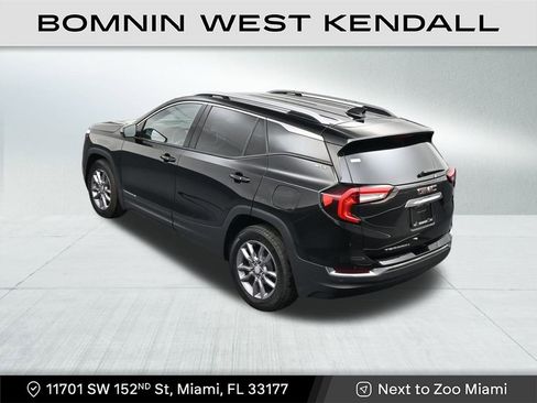 Used 2022 GMC Terrain SLT w/ Tech Package image 15