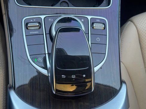 Used 2016 Mercedes-Benz C 300 4MATIC Sedan image 11