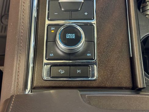 Used 2022 Ford Expedition King Ranch AWD/4WD image 38