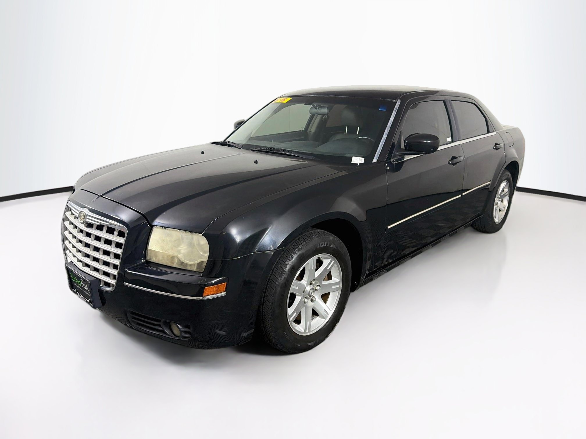 Used 2007 Chrysler 300 Touring RWD image 3