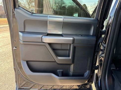 Used 2019 Ford F150 XLT w/ Equipment Group 302A Luxury image 19