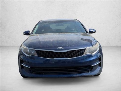 Used 2018 Kia Optima LX image 2